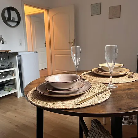 App7 - Place2b - Direkt Am Rhein Appartement